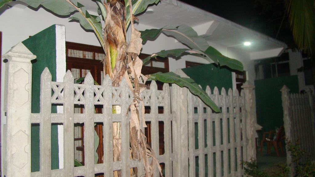 White Heart Ella Exterior foto