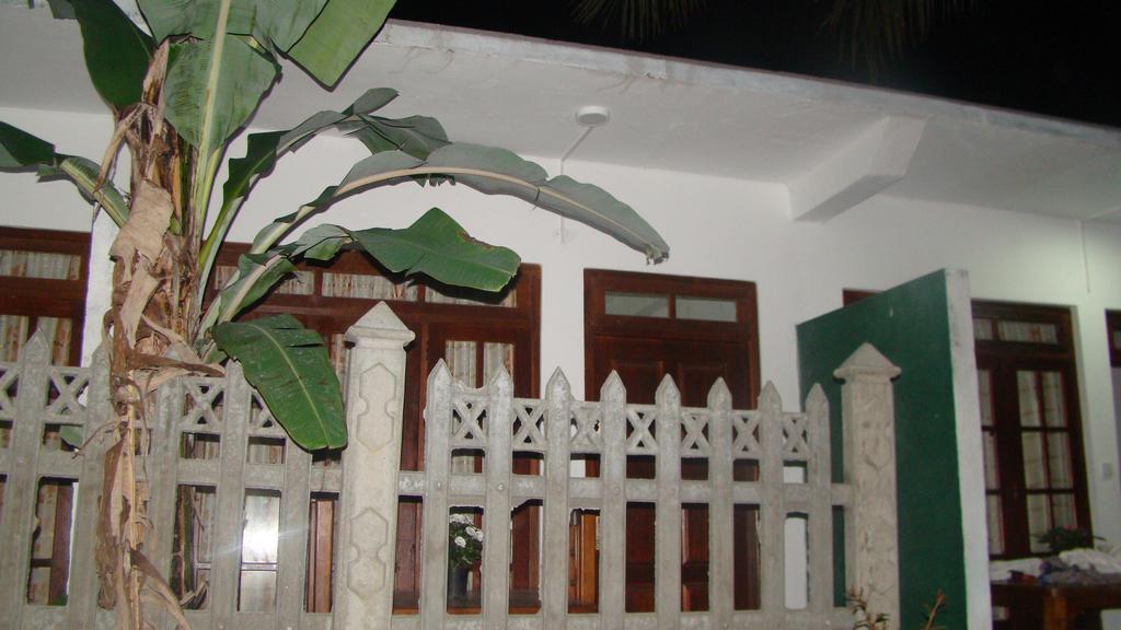 White Heart Ella Exterior foto